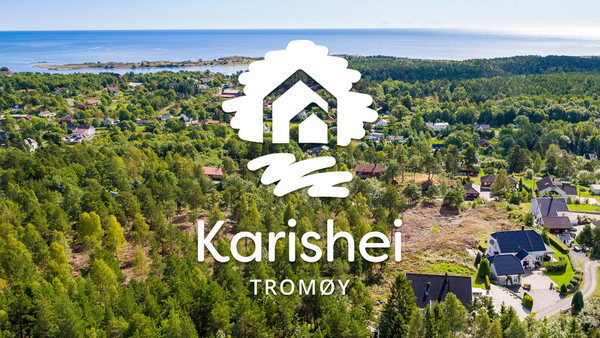 Oversiktsbilde av byggeklare tomter på Karishei med logo